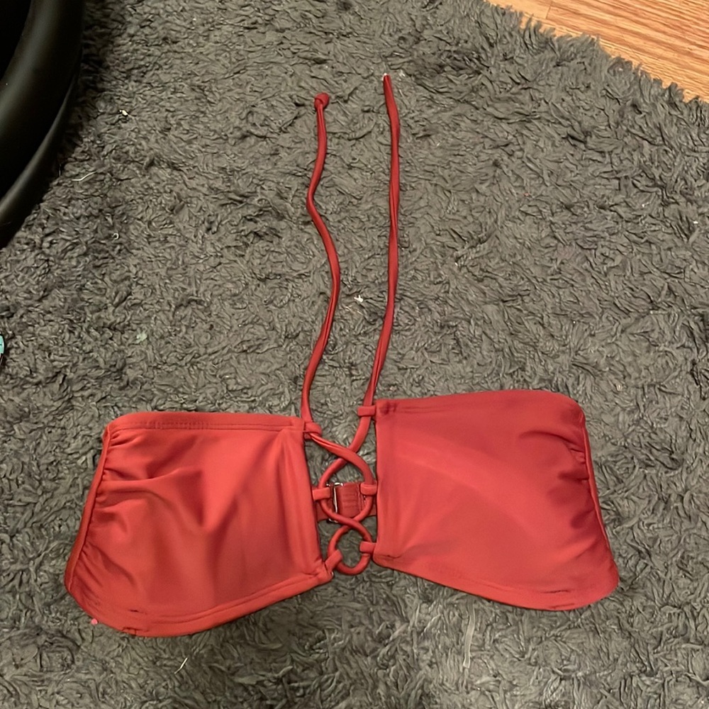 Super cute, cross tie bathing suit top.